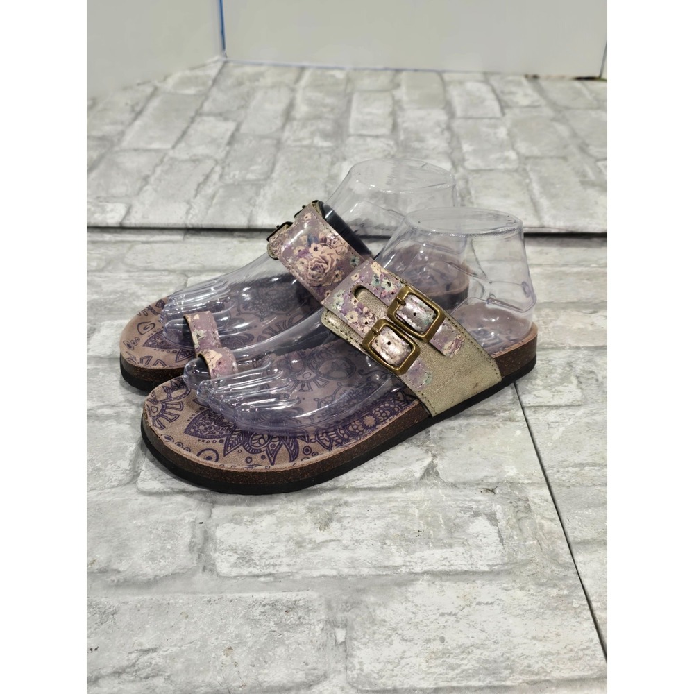MUK LUKS Women's Daisy Sandals Size 7 Rose Gold Metallic Floral Bohemian